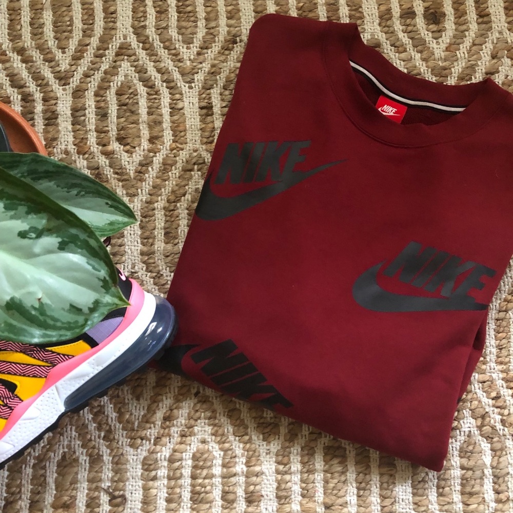 Nike Sportswear Crew Futura Toss